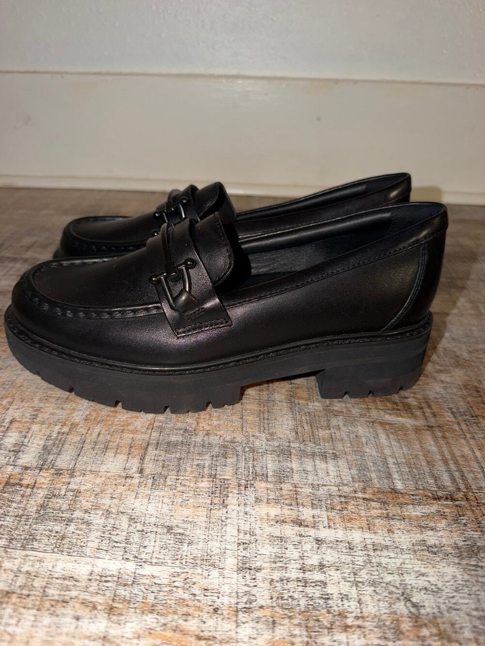 Clarks Page Witchy Loafer Black Leather Chunky Lug Sole Women Sz 8 Dark Academia